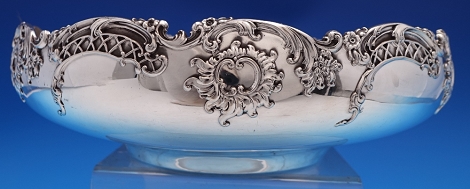 Fruit Bowl #5470  dated 1901 - 1938  12.2 oz  2 1/2